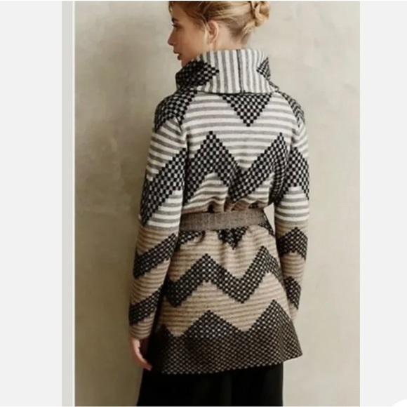 Field and flower striped chevron belted cardigan - Picture 3 of 10